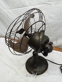 Vintage Art Deco 1940 General Electric GE Vortalex Oscillating Desk Fan 8 FM9V1