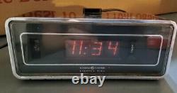 Vintage Flip Clock GE General Electric Lighted Roll Dial With Alarm Model 492E