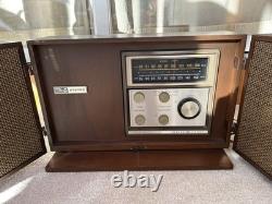 Vintage GE AM/FM Stereo With Flip Built In Speaker