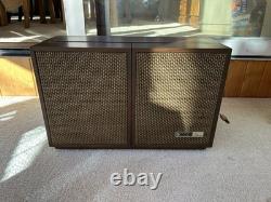 Vintage GE AM/FM Stereo With Flip Built In Speaker