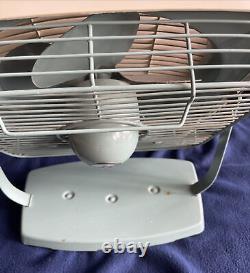 Vintage GE GENERAL ELECTRIC 2-Speed All Purpose Mountable Box Fan WORKS