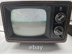 Vintage GE General Electric 10 Color Performance Television Model AAA5329WD