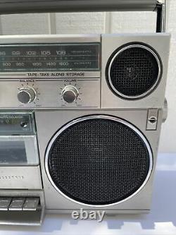 Vintage GE General Electric 3-5257A AM/FM Cassette Boombox GhettoBlaster WORKS