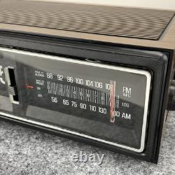 Vintage GE General Electric 7-4300E Flip Clock AM FM Radio Refurbished