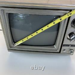 Vintage GE General Electric 9'' Portable Color CRT Gaming TV 8-0904 1986