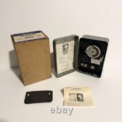 Vintage GE General Electric CR121AA01 24-Hour Control Time Switch SPST With Box