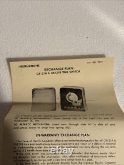 Vintage GE General Electric CR121AA01 24-Hour Control Time Switch SPST With Box
