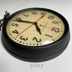 Vintage GE General Electric Industrial Wall Clock Bakelite Glass 1HA1612 Works