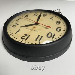 Vintage GE General Electric Industrial Wall Clock Bakelite Glass 1HA1612 Works