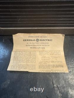 Vintage GE General Electric LB-530X Portable Tube Radio AC/Battery withManual