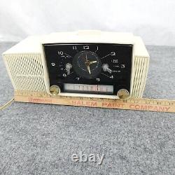 Vintage GE General Electric MCM Tube Radio Alarm Clock 1950s Works C415A