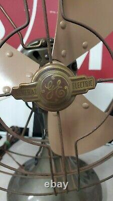 Vintage GE General Electric Metal Fan Model# fm10v21 Working in Org. Box