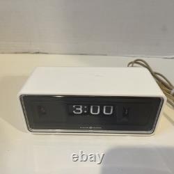 Vintage GE General Electric Model 8125A White Rolling Flip Alarm Clock Working