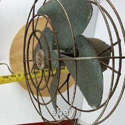 Vintage GE General Electric Oscillating 3 Speed Fan FM12V43 USA NO. 04 Working