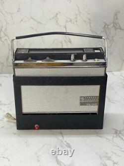 Vintage GE General Electric Solid State FM/AM Radio