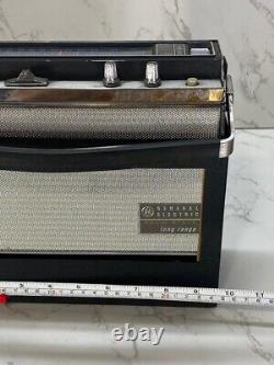 Vintage GE General Electric Solid State FM/AM Radio