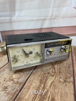 Vintage GE General Electric Solid State Transistor Radio and watch