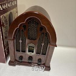 Vintage GE General Electric Wood Cathedral Replica Radio AM/FM 7-4100JA Works