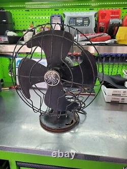 Vintage GE Oscillating Desk Fan 12 Black General Electric 272614-1 AS1