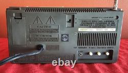 Vintage GE Portable 5 Black & White TV AM/FM Radio Clock Model 7-7150A Works Vintage GE Portable 5 Black & White TV AM/FM Radio Clock Model 7-7150A Works