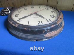 Vintage GE Red Eye School Wall Clock General Electric USA 14.5 Model 1H 1412