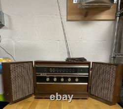 Vintage GE T1040A Walnut 1041A Cherry Radio tested & works great