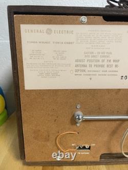 Vintage GE T1040A Walnut 1041A Cherry Radio tested & works great
