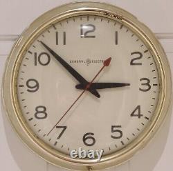 Vintage GENERAL ELECTRIC 2191B Convex Bubble Glass 14 Commercial Wall Clock USA