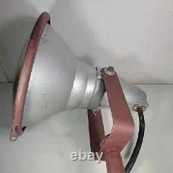 Vintage Ge General Electric Large Spot Light With Stand 14 14d 4865758 K. G. I