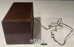 Vintage Ge General Electric Short Wave Am Radio Model-221 Wood Table Tube Radio