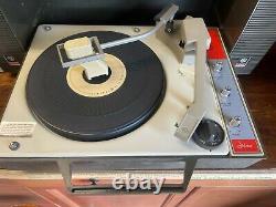 Vintage Ge General Electric Wildcat Portable Record Player Folding