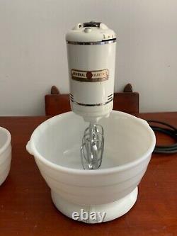 Vintage General Electric 149M8 Triple Beater STAND MIXER with 2 Bowls WORKS