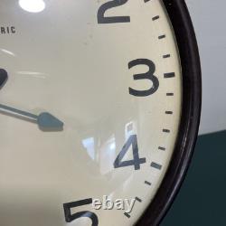 Vintage General Electric 17.5 2915C Bakelite Wall Clock Made USA Tested Working