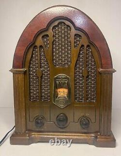 Vintage General Electric 7-4100JA Radio- Good Working Condition