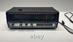 Vintage General Electric 7-4605A Clock Radio