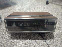 Vintage General Electric Analog Alarm Clock Model Number 7-4305a
