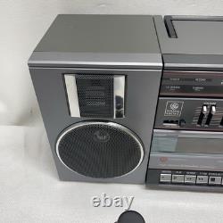 Vintage General Electric Boom Box Radio Cassette 3-5682A Blasters Stereo Retro