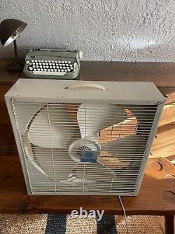 Vintage General Electric Box fan 3 Speed 5 Blade GE 21.5x21.560s/70s McM works