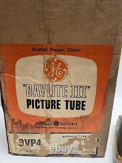 Vintage General Electric Daylite III Picture Tubes 9VP4 NOS UNTESTED