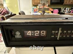 Vintage General Electric Flip Clock Radio / Alarm Clock