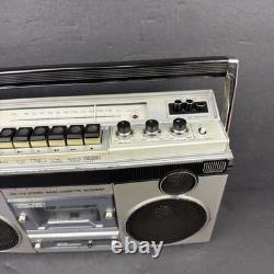 Vintage General Electric GE 3-5256A AM/FM Stereo Boombox Cassette Working WithBox