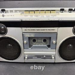 Vintage General Electric GE 3-5256A AM/FM Stereo Boombox Cassette Working WithBox
