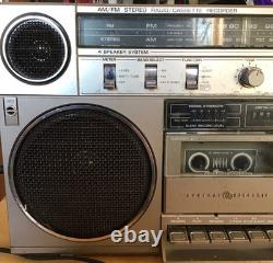 Vintage General Electric GE Boombox AM/FM Cassette RADIO 3-5257A Working 1980's