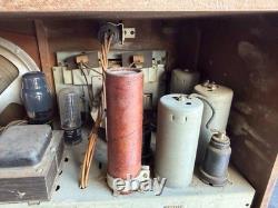 Vintage General Electric GE F-80 Tube Radio Wood Tabletop AM Radio 1930 Untested
