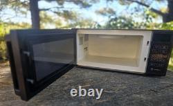Vintage General Electric (GE) JEM20H 001 Microwave Oven TESTED WORKS