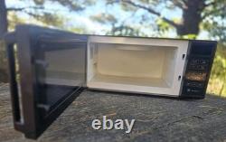 Vintage General Electric (GE) JEM20H 001 Microwave Oven TESTED WORKS