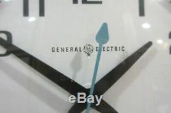 Vintage General Electric GE Mid Century Modern Industrial School Wall Clock NICE