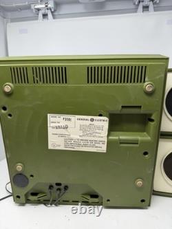 Vintage General Electric (GE) P350j Stereophonic Portable Record Player With Speak