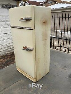 Vintage General Electric GE Refrigerator White/Green/Brass/Chrome Working 50s