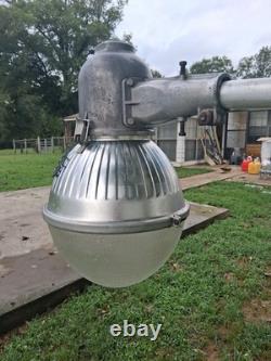 Vintage General Electric GE Street Light Incandescent Series Vintage General Electric GE Street Light Incandescent Series